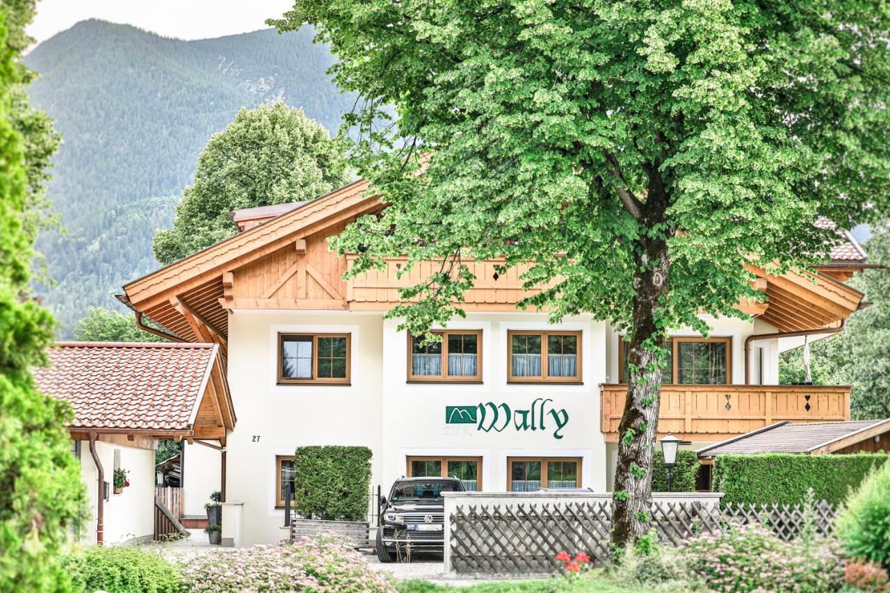 Ferienwohnungen "Zur Wally", Apartment Sauba Гармиш-Партенкирхен Экстерьер фото